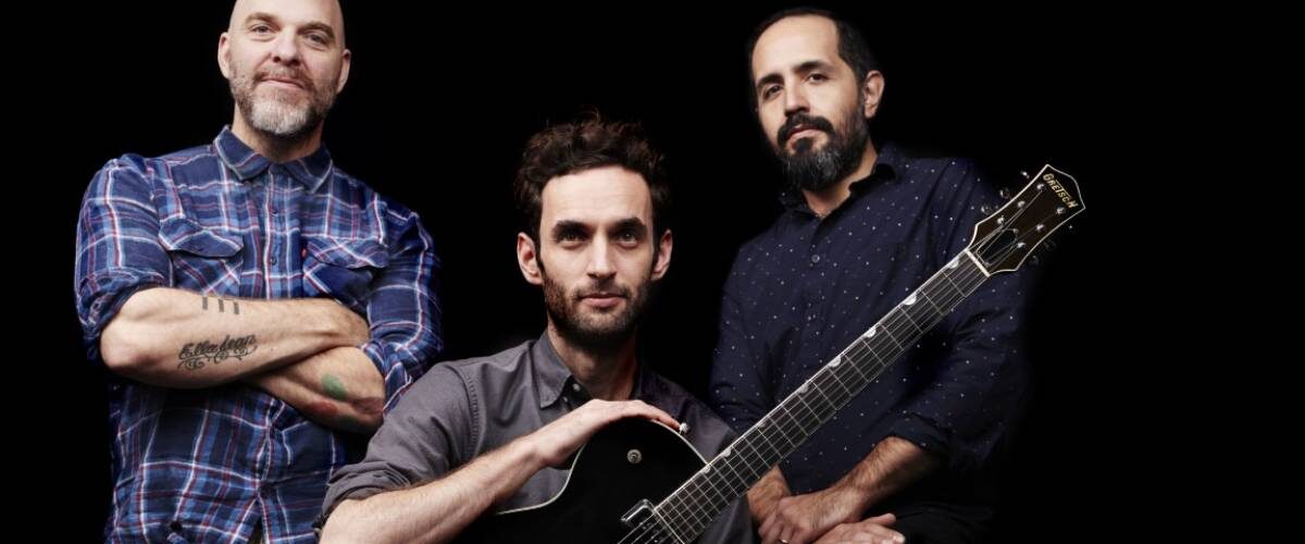 Music Meeting @ LUX | Julian Lage Trio ft. Dave King & George Roeder 2